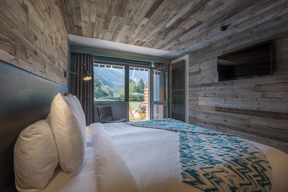 Classic Double or Twin Room, Mountain View - Photo 1