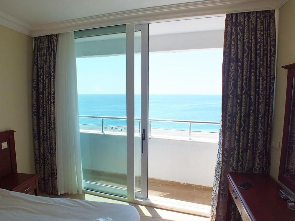Single Room, Sea View photo 3