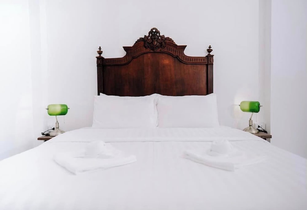 Room King size Bed (bathtub)