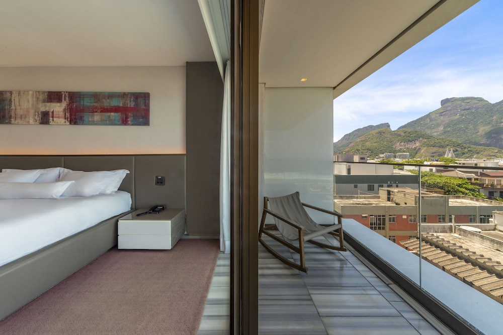 Available room