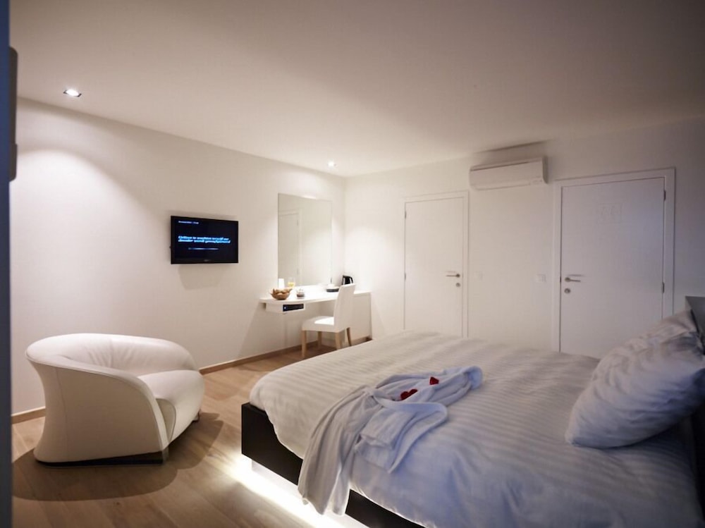 Deluxe Double Room - Photo 2