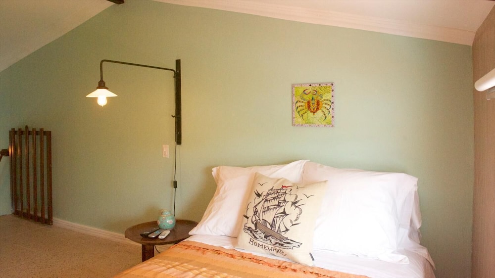 Basic Double Room, 1 Double Bed with Sofa bed photo 2