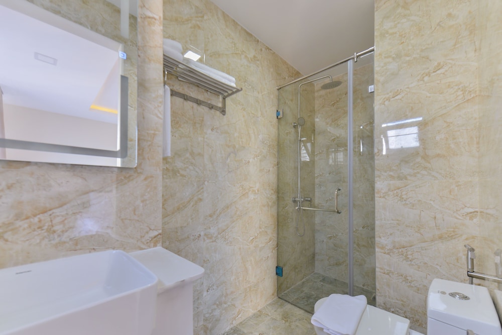 Deluxe Double Room, City View - Photo 6