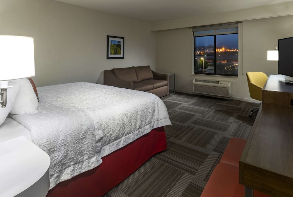 Deluxe Room, 1 King Bed, Non Smoking photo 1