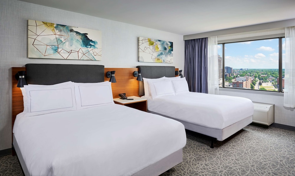 Room, 2 Queen Beds - Photo 1