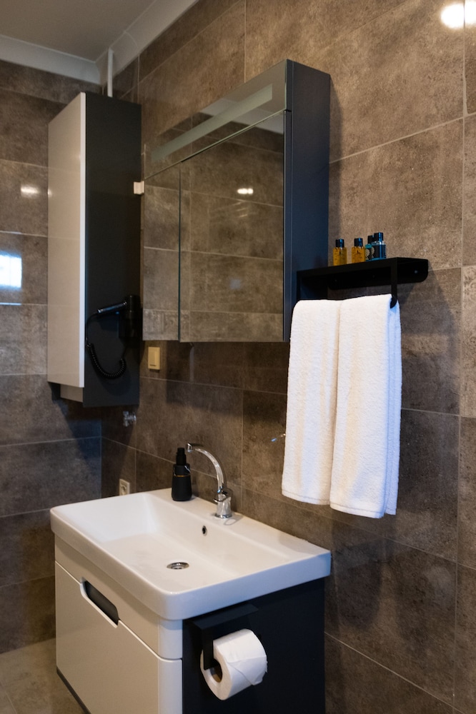 Standard Double Room, 1 Bedroom - Photo 2