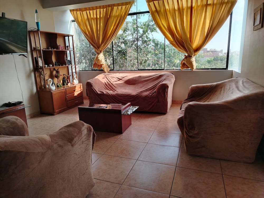 Apartment photo 3