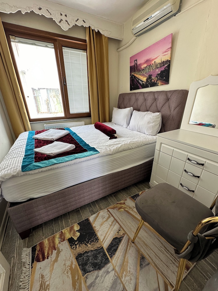 Deluxe Apartment photo 1