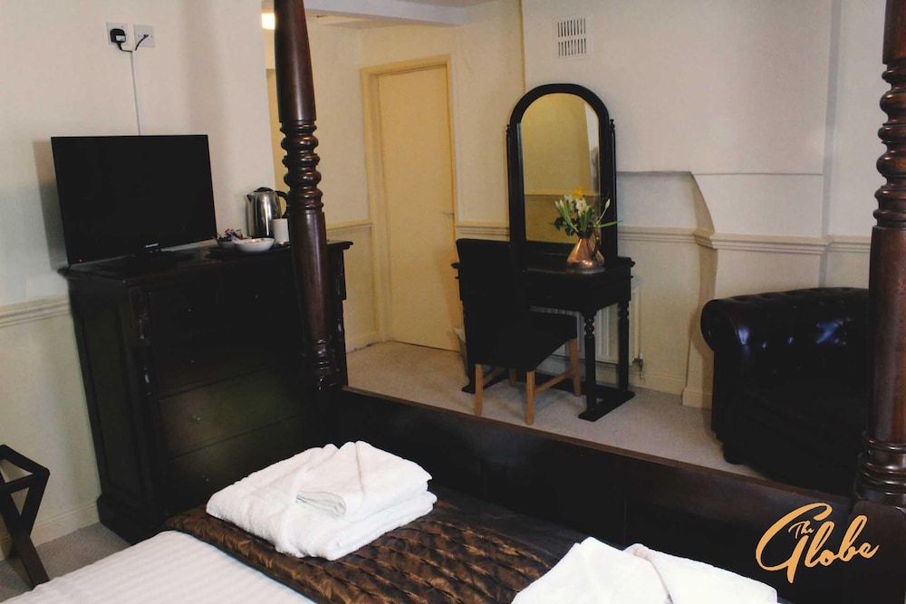 Double Room, Ensuite (Four Poster ) photo 2