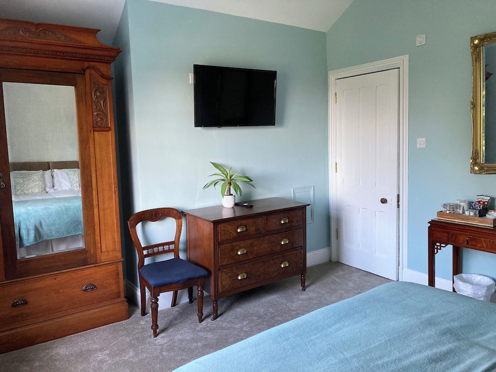 Premium Double or Twin Room photo 3