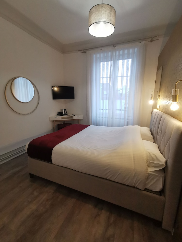 Golden room (6)