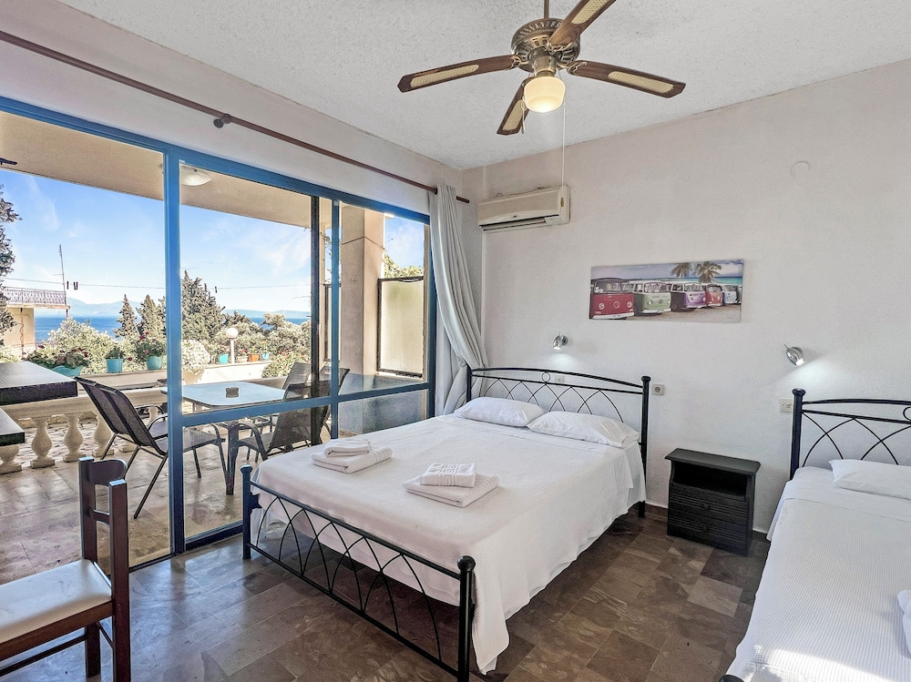 Grand Apartment, 2 Bedrooms, Pool Access, Sea View