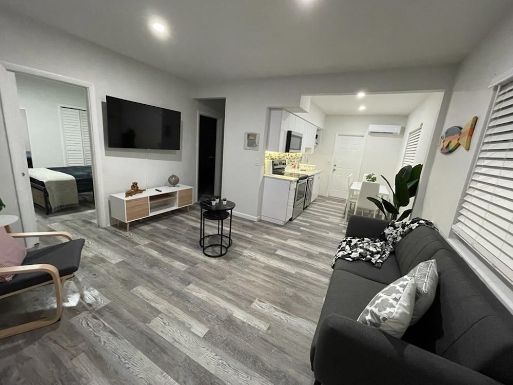 Family Apartment photo 2