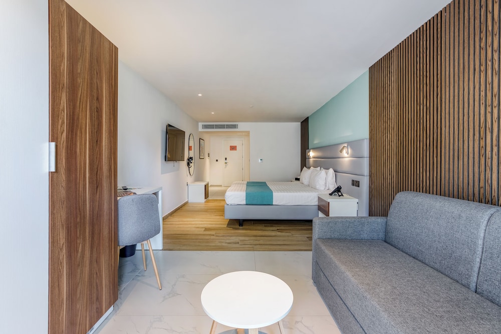 Superior Room - Photo 7