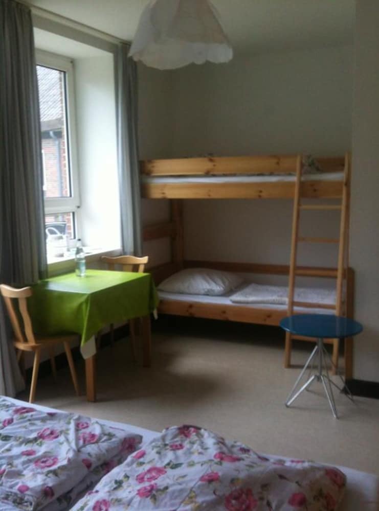 1 Bed In Shared Dormitory, Mixed Dorm photo 3
