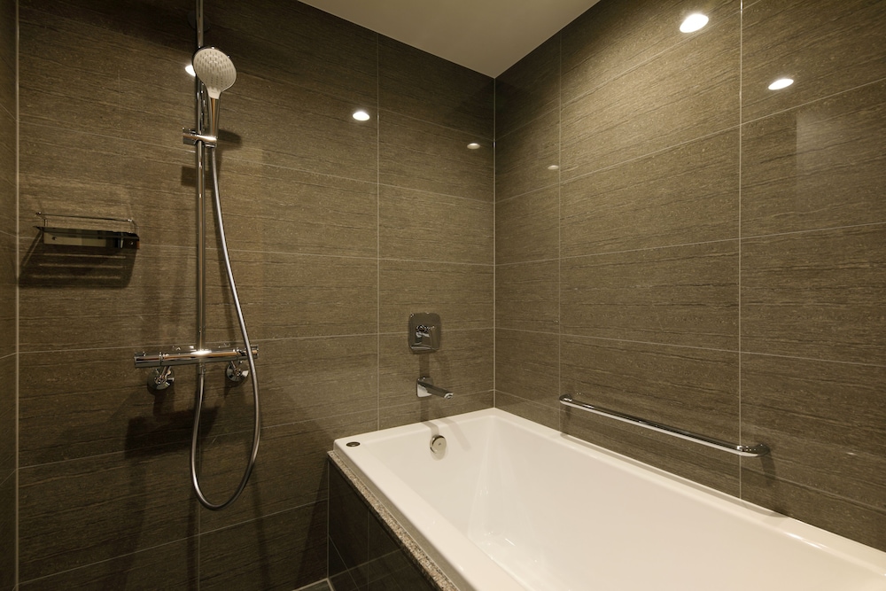 High Floor Luxe Twin Room, Non Smoking, 31sqm