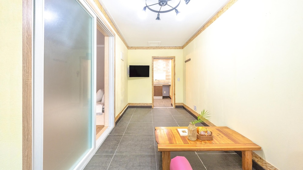 Basic Room, 1 Bedroom (Terracebora ( F2 )) - Photo 5