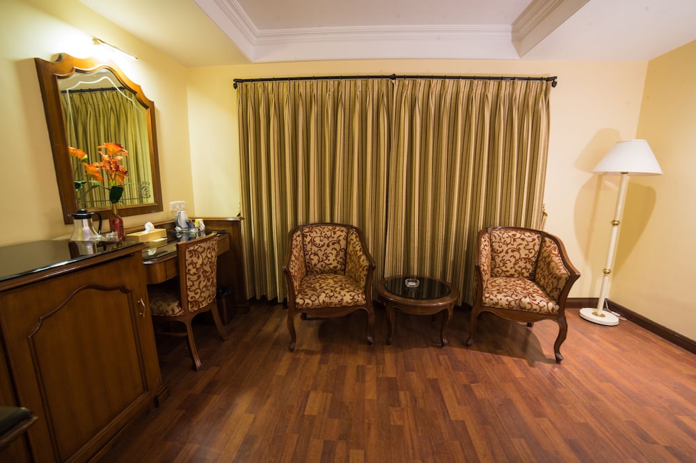 Deluxe Room - Photo 4