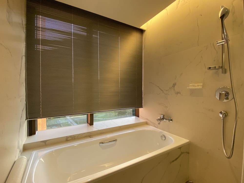 Executive Room(Two Queen Beds)(11F-15F) - Photo 5