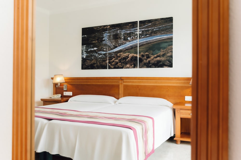 Double Room - Photo 9