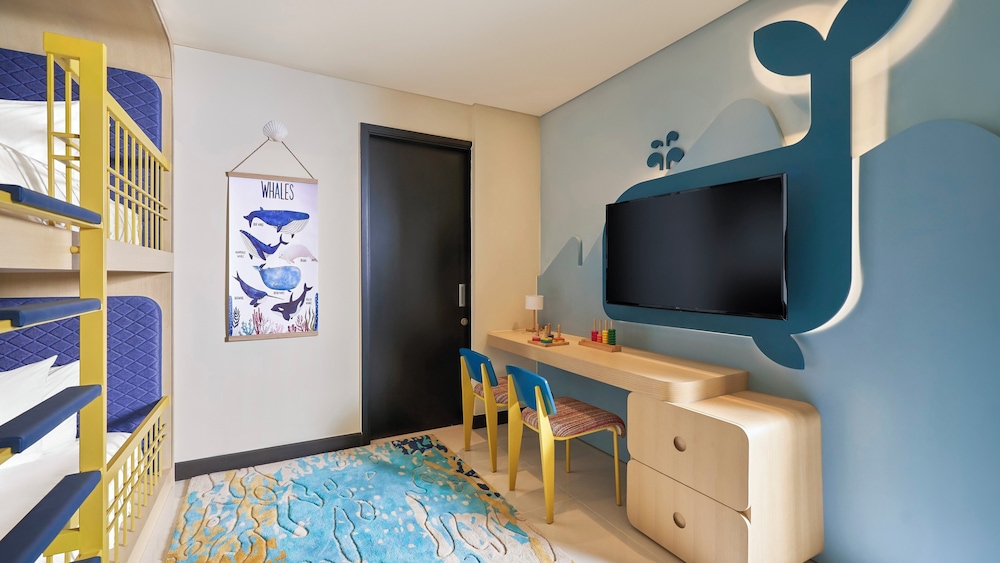 Suite, 2 Bedrooms, City View (1 King 1 Bunk Bed) photo 1