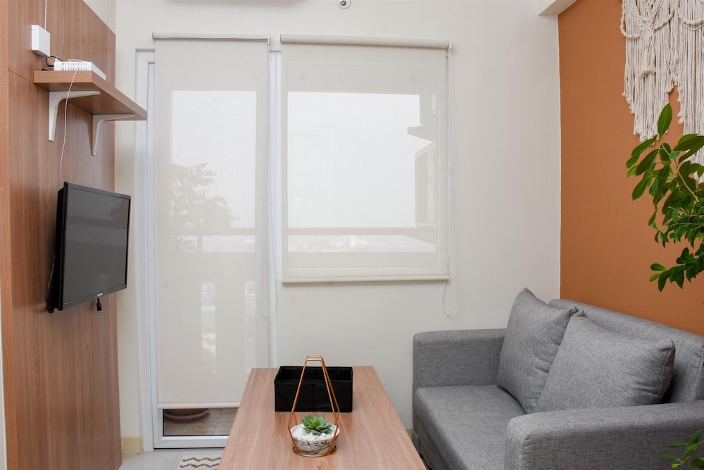 Room - Photo 11