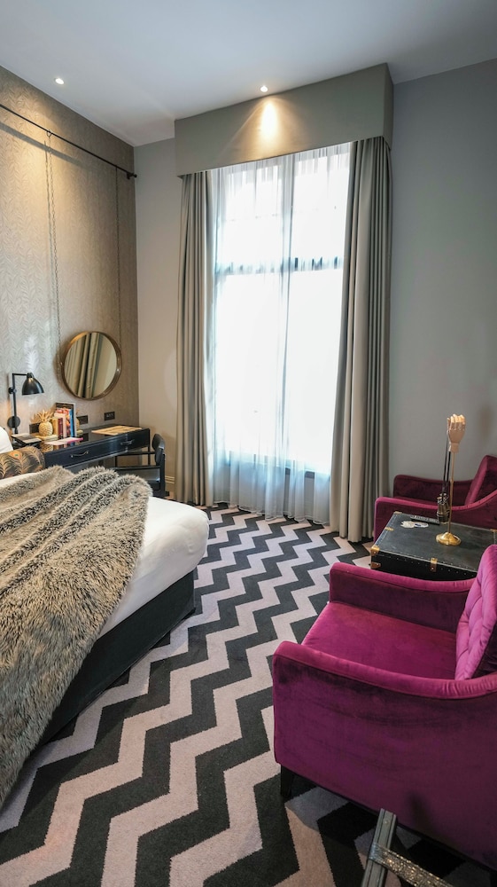 Executive Club Double Room photo 3
