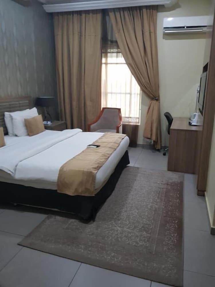 Standard Room photo 3
