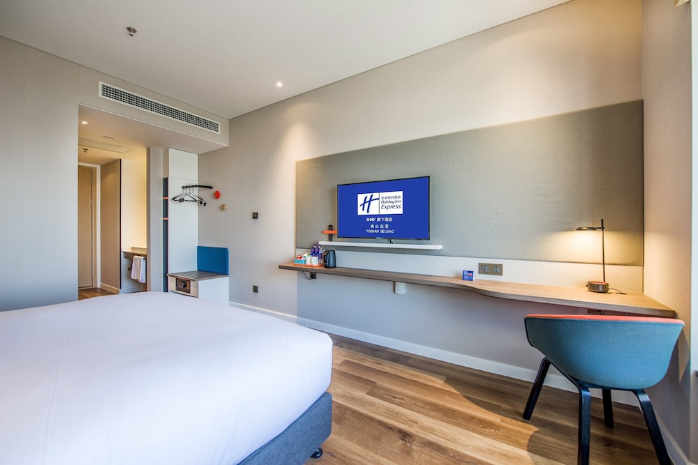 Standard Room, 1 King Bed - Photo 1