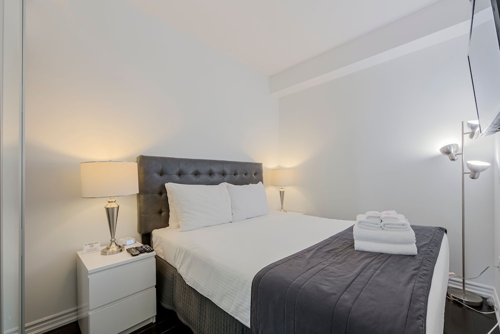 Downtown Toronto 2 Bedroom 2 Bath Suite Near Business District, U of T, Hospital, Foto 21