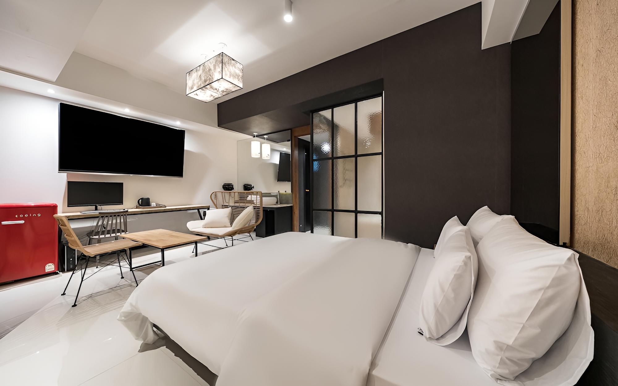 Room (VIP (75TV Netflix/TVing/Disney viewin) photo 3