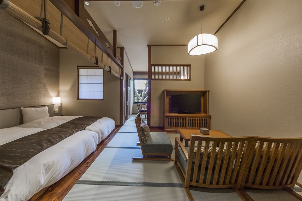 Japanese Western Style Room For 3 Pax photo 2