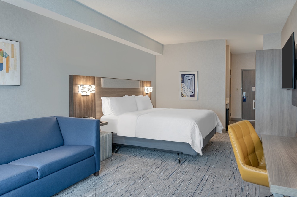 Room, 1 King Bed with Sofa bed, Accessible (Communications, Mobility) - Photo 4