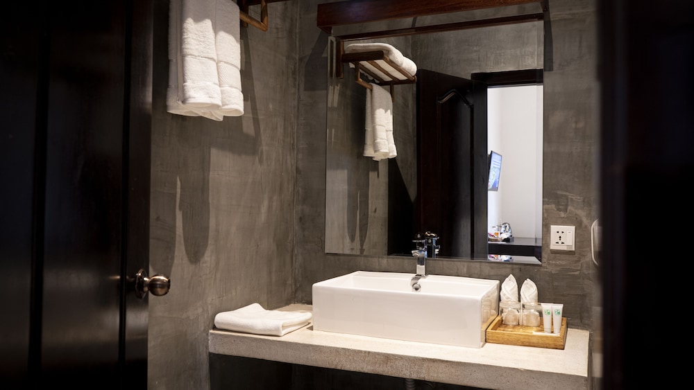 Deluxe Twin Room - Photo 6