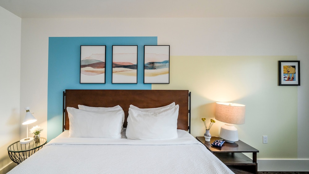 Deluxe Room, 1 King Bed