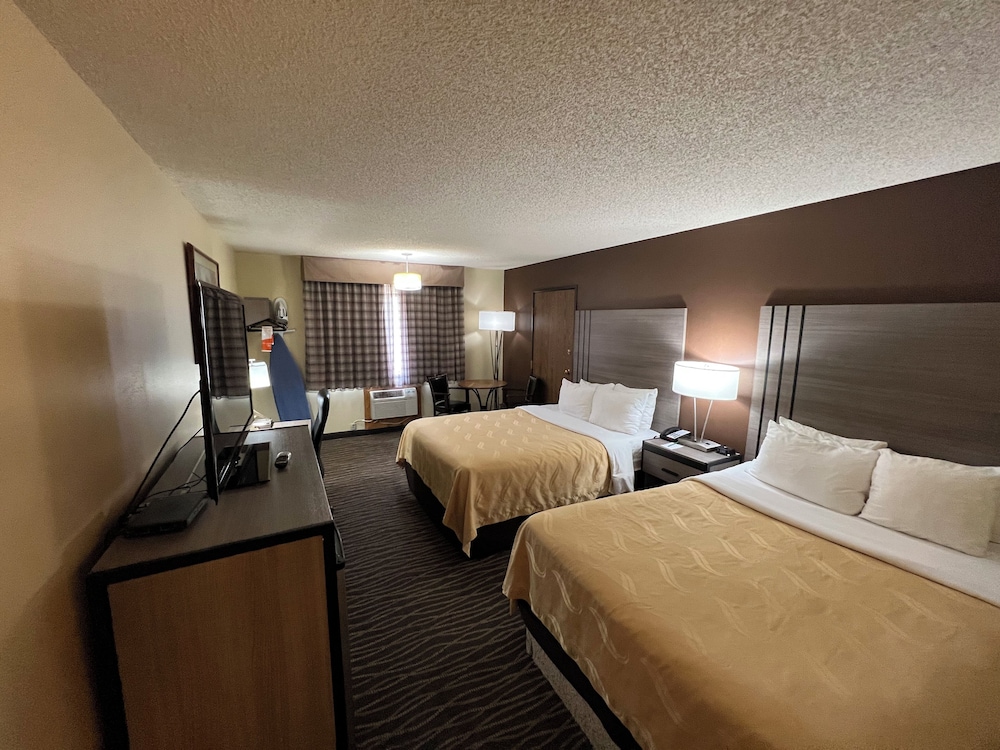 Room, 2 Queen Beds, Accessible, Non Smoking - Photo 1