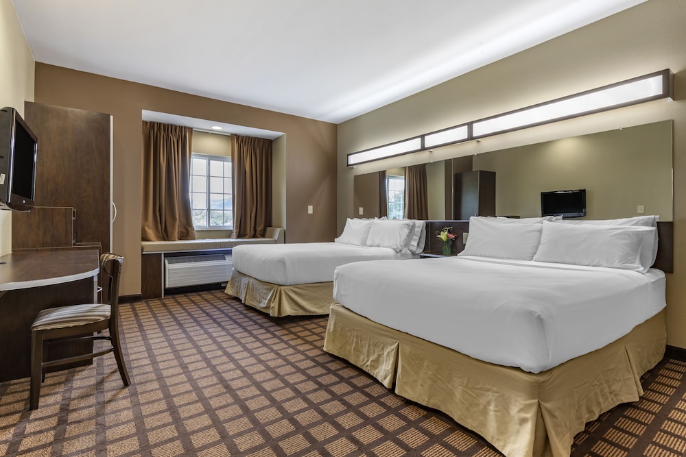 Room, 2 Queen Beds, Accessible, Non Smoking photo 3