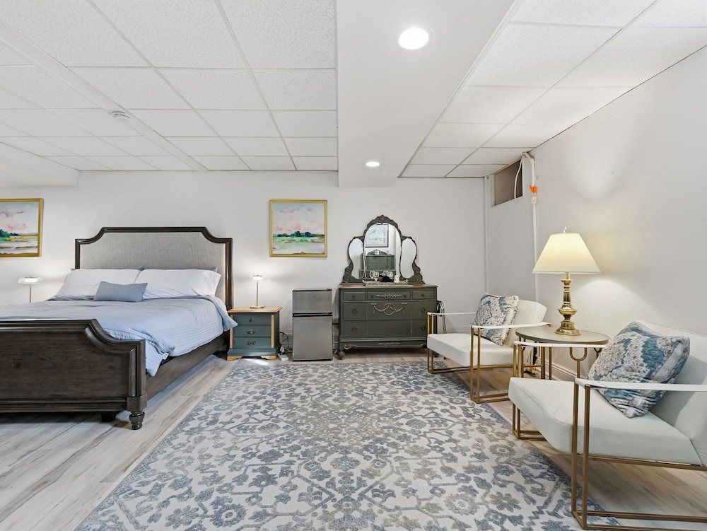 Deluxe Suite