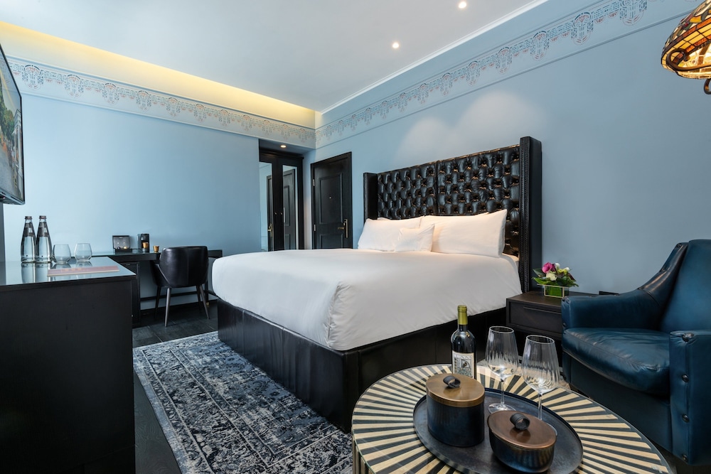 Executive Double Room - Photo 7