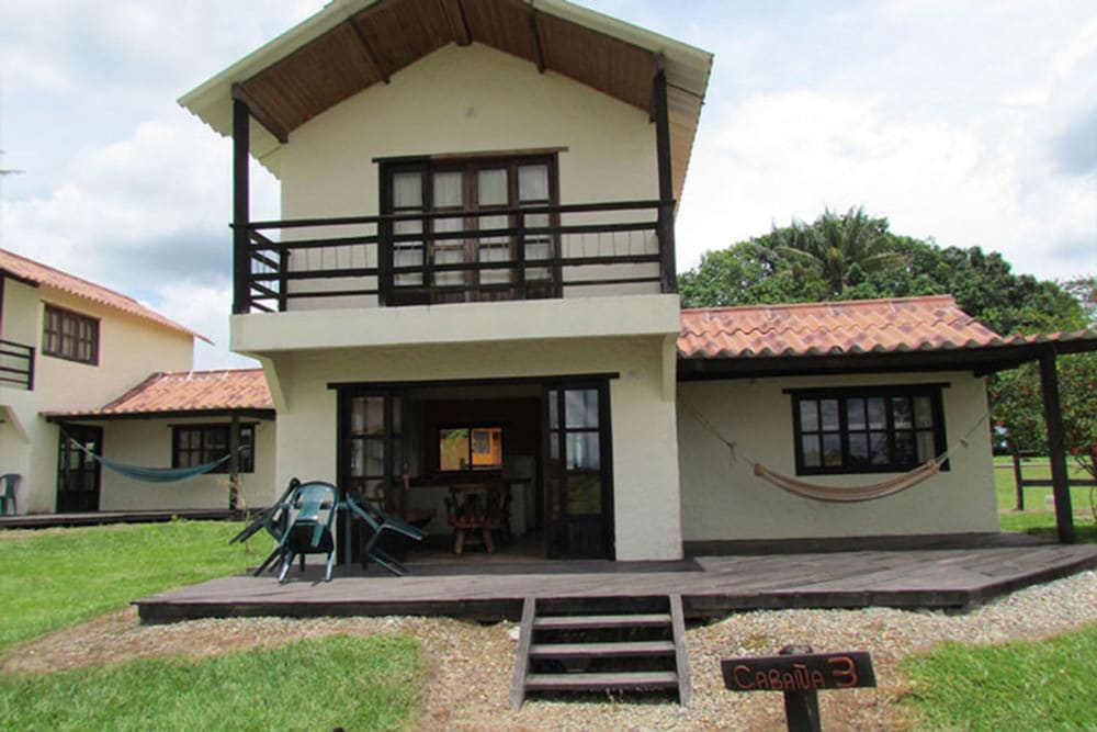 Family Cabin, 2 Bedrooms, 2 Bathrooms photo 3