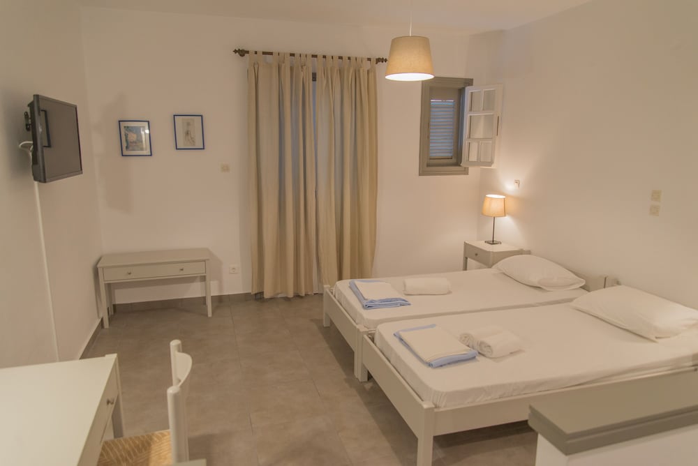 Standard Room photo 3