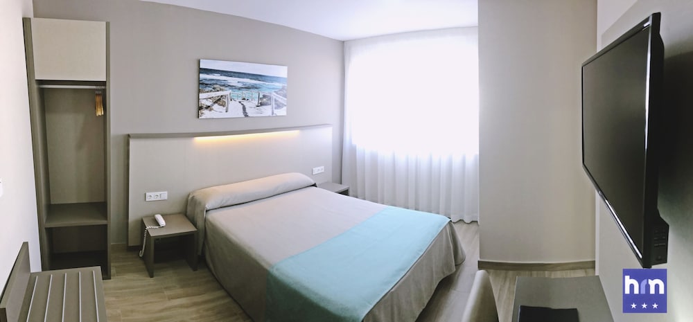 Deluxe Room - Photo 3
