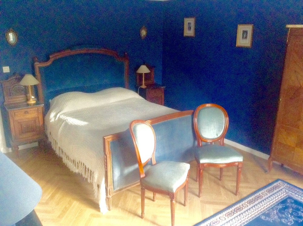 Classic Double Room, 1 Queen Bed (Lafayette) photo 1