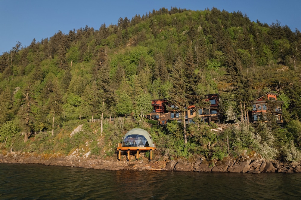 Cabin, 1 Queen Bed, Non Smoking, Lake View