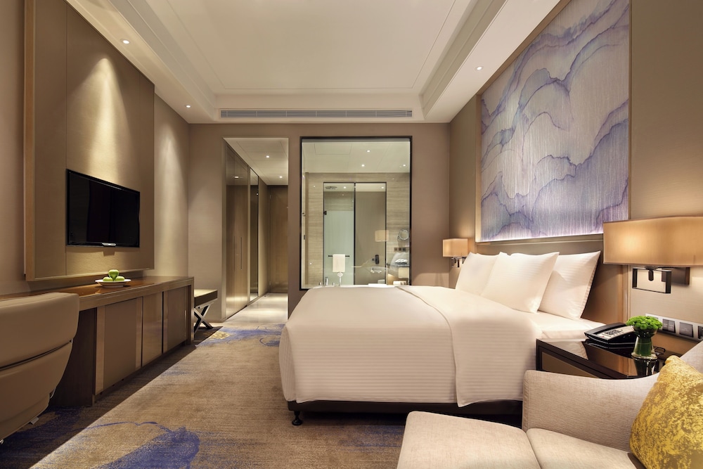 Executive King Room