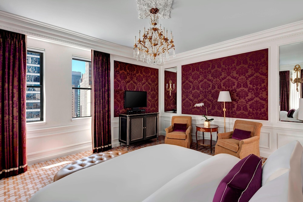 Suite, 1 Bedroom, Accessible Bathtub (Butler Service Included)