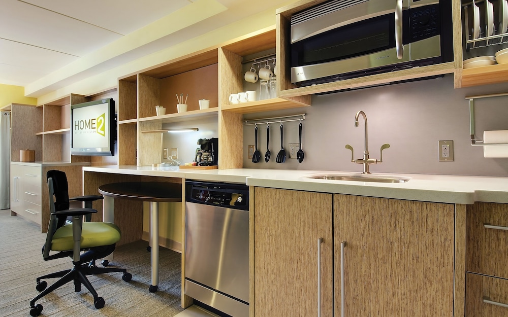 Suite, 1 Queen Bed, Accessible (Hearing)