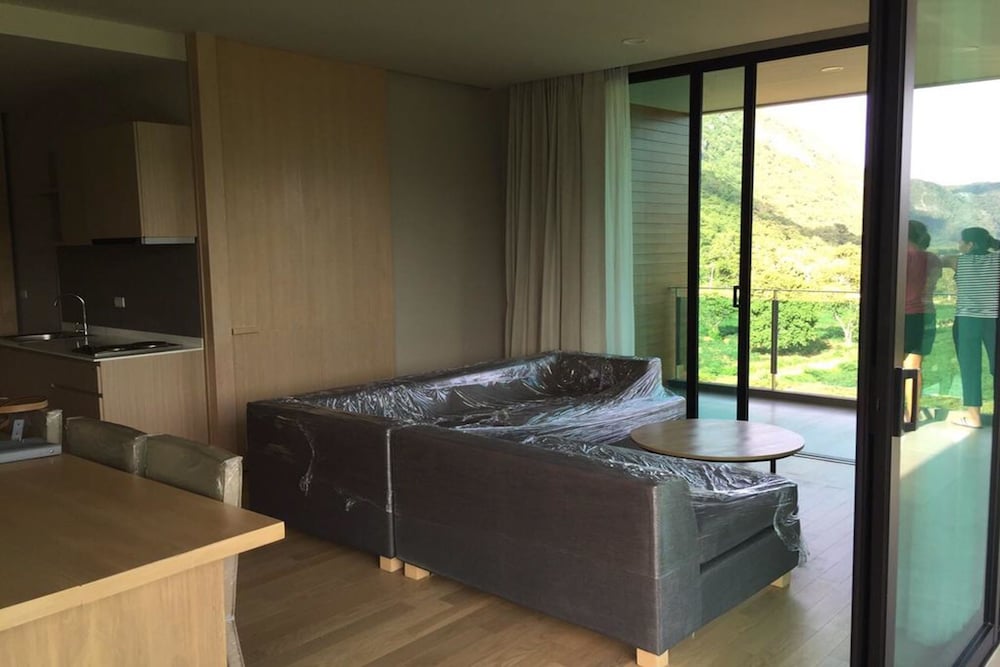 2 Bedrooms photo 3