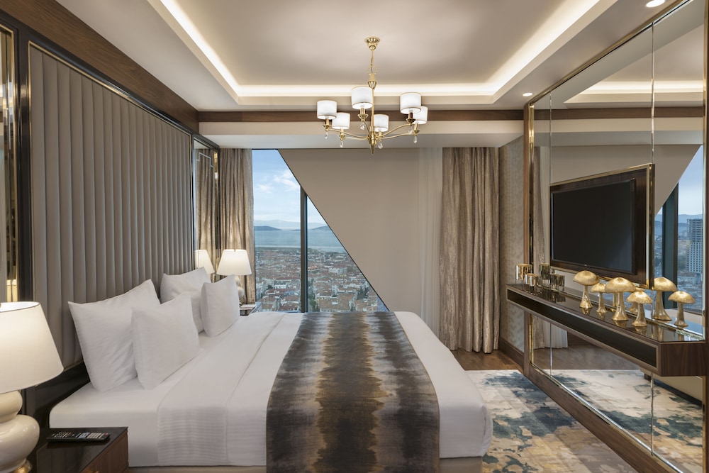 Presidential Suite with King Size Bed