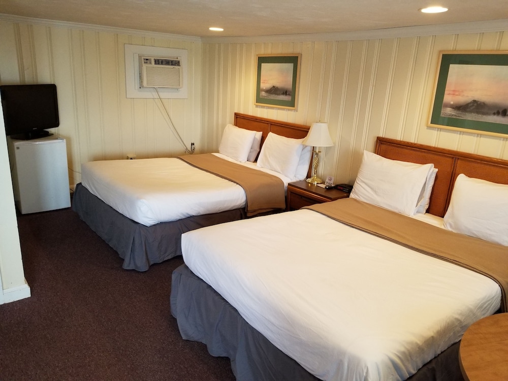 Standard Room, 2 Queen Beds, Non Smoking photo 1